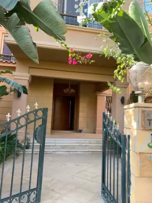 Townhouses 5 bedrooms for rent in Bellagio New Cairo