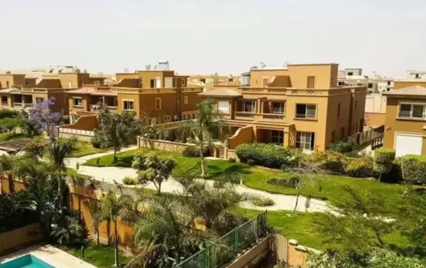 Compound Bellagio , delivered villa lake view for resale in New Cairo - GB3295
