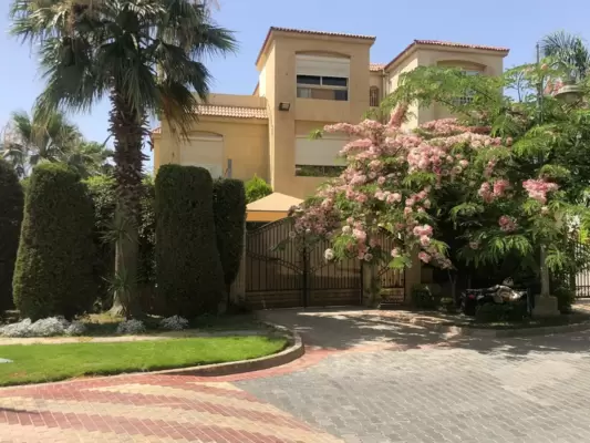 Twin House 6 bedrooms for sale in Katameya Residence New Cairo