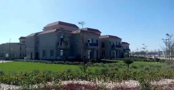 Villas for sale in Zahya