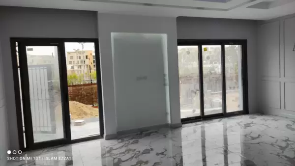 Apartment 220m for rent in Eastown New Cairo