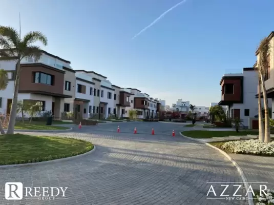 Azzar compound villa for sale in New Cairo