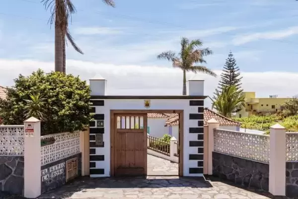 Villa for sale in La Rose compound
