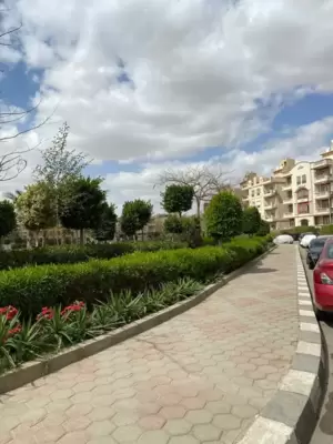 Apartment 300m for rent in Banafseg New Cairo