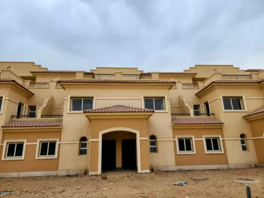 Townhouses For Resale , at New Cairo, Stone Park 270m