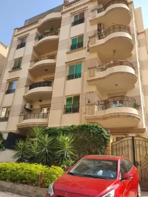 Apartment semi furnished for Resale at New Cairo, Banafseg