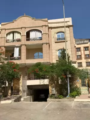 Apartment for sale in Banafseg 8 with installments