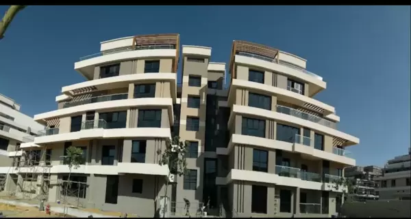 Semi finished apartments 130m for sale in Sky Condos New Cairo