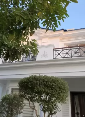 Villa for rent at New Cairo, Mountain View by 520m
