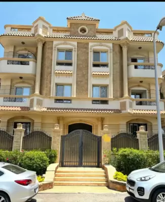 Super Lux apartment for resale in New Cairo, Second Quarter