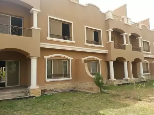 Mena Residence New Cairo Villas for rent