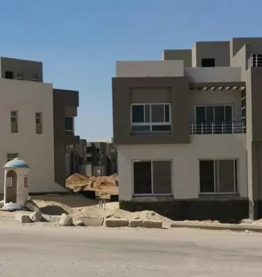 Townhouses for Sale in ETAPA Sheikh Zayed - Egypt