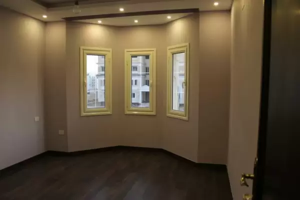 Duplexes 3 bedrooms for rent in Mountain View Hyde Park New Cairo