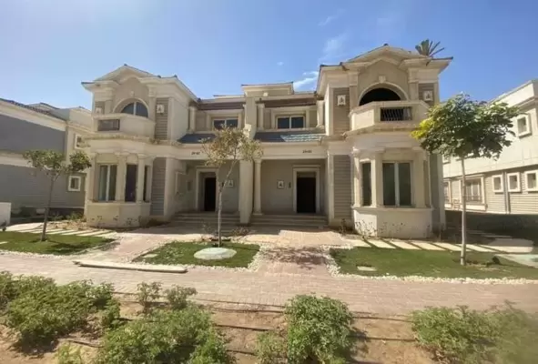 Twin Houses for sale in Mountain View Hyde Park, New Cairo compounds