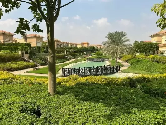 Town house for Sale in New Cairo, Stone Park - LK1156