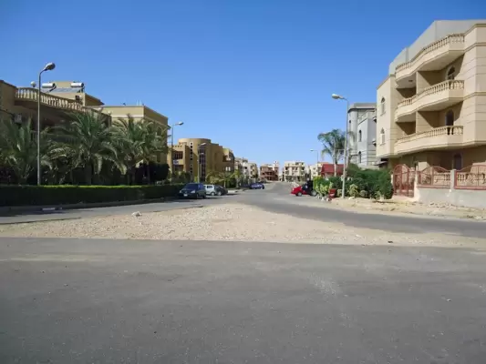 Ganoub Akademeya compound apartment for sale in New Cairo