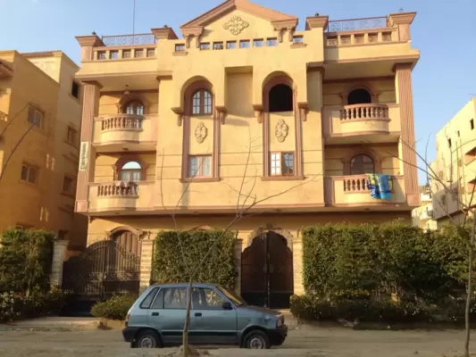 1st Tajamoa New Cairo apartment 330m for sale